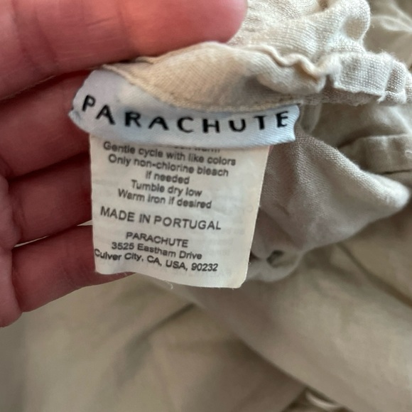 Parachute Cream Queen Size fitted sheet - Picture 1 of 3